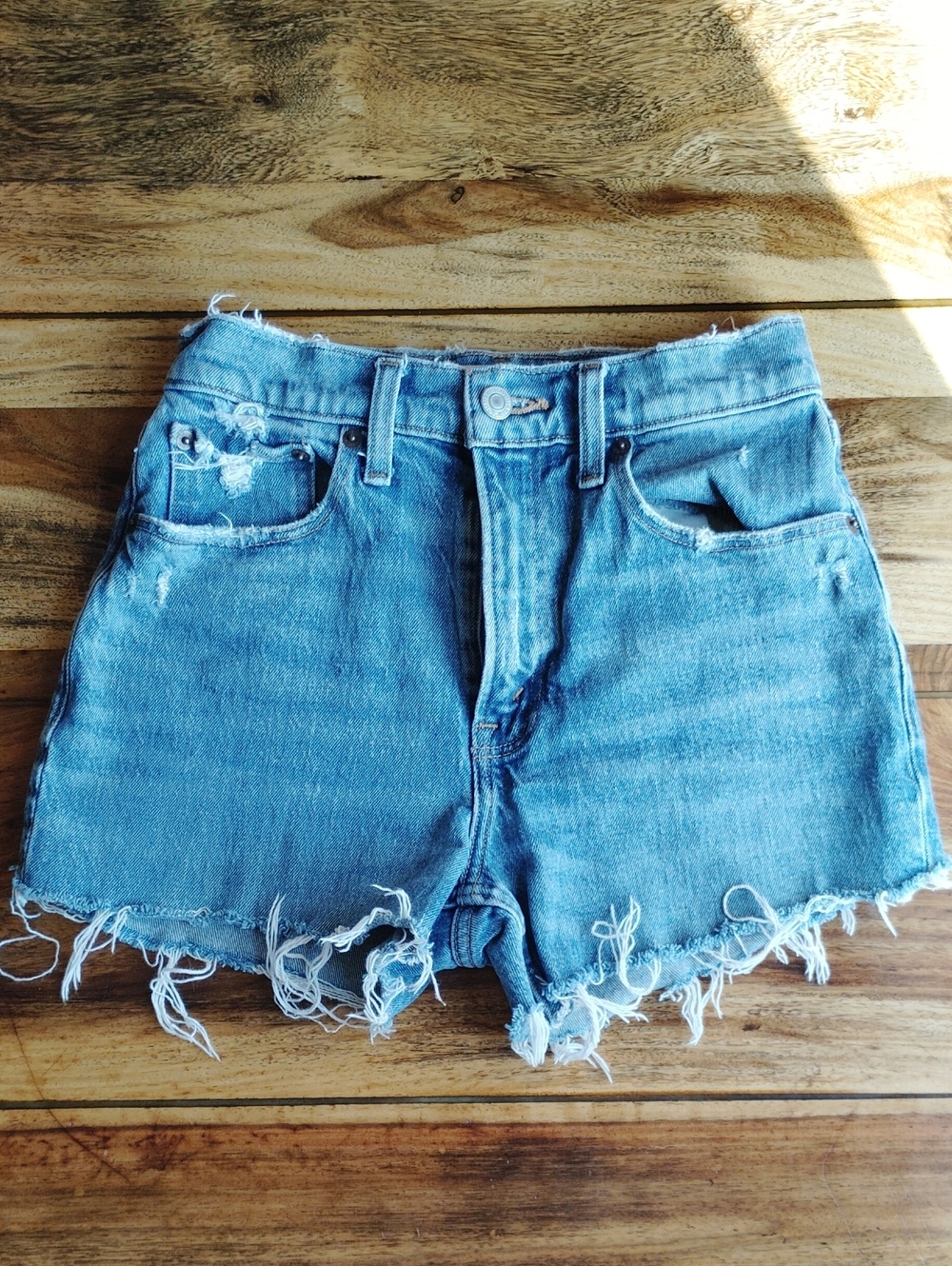 Abercrombie & Fitch High-Rise Distressed Denim Shorts - Light Blue Sz 25